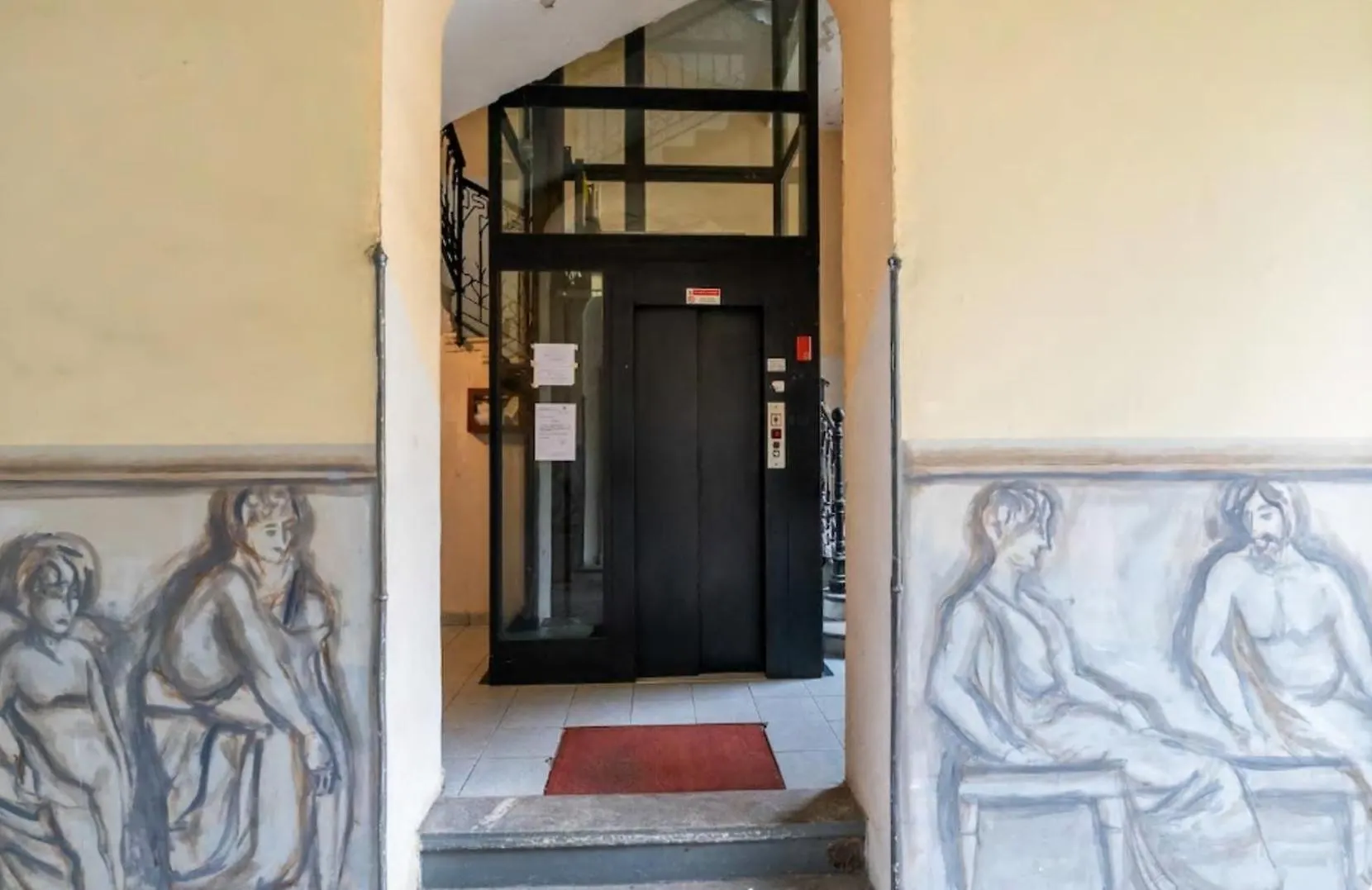 Padova, 26 - Good Vibes In Loreto Milan 0*,  Italy